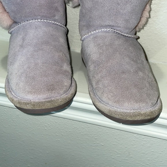 ❄️GUC BEARPAW LAVENDER AND PINK BAILY BOOT❄️ - Picture 2 of 9
